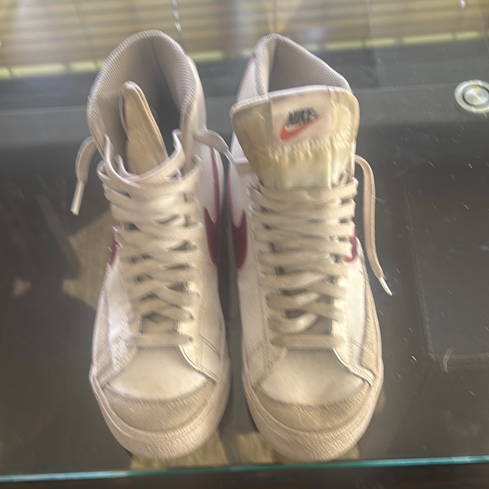 Nike White and Red High-Top Sneakers BLAZERS